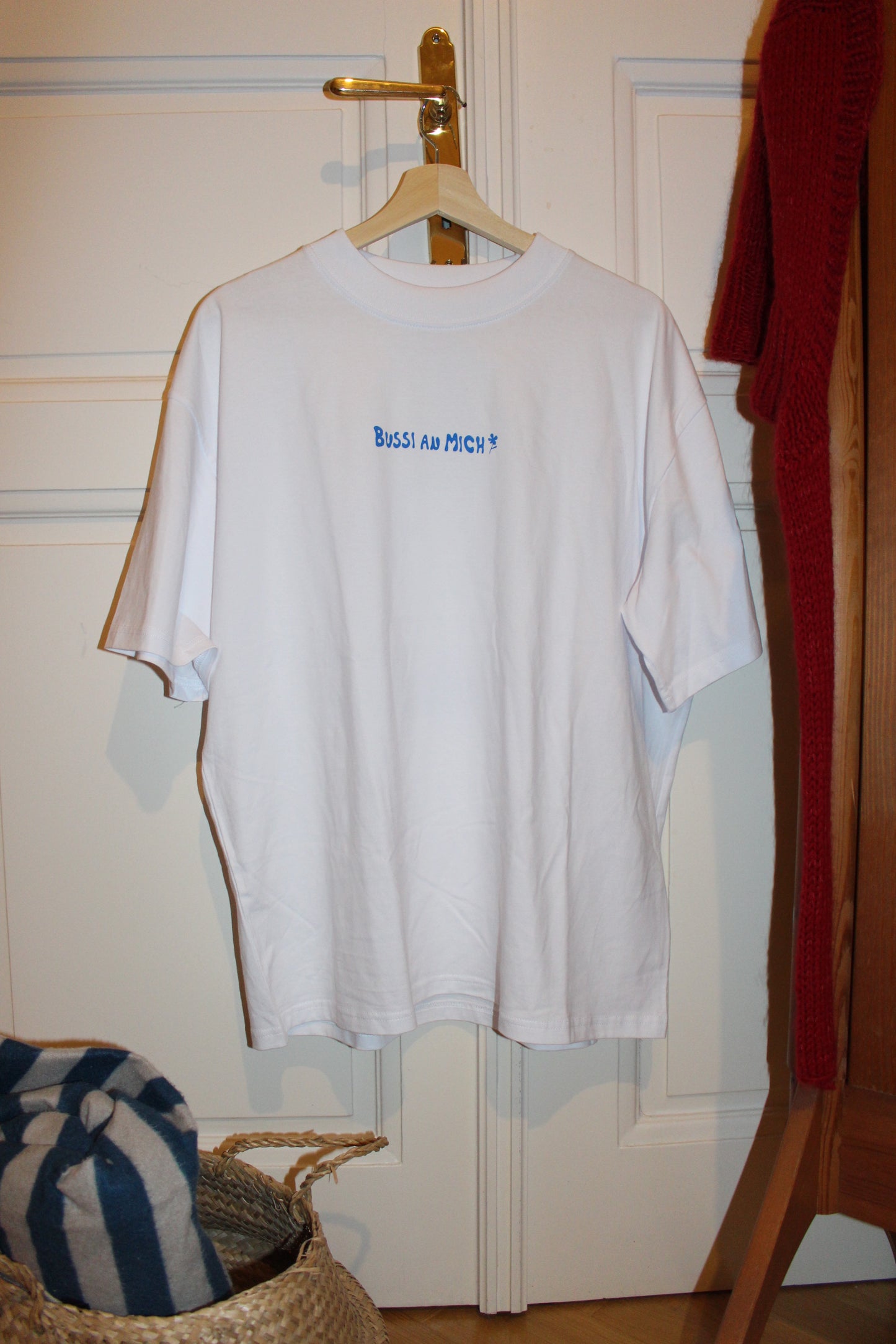 Unisex Oversized T-Shirt Weiß - Bussi an mich