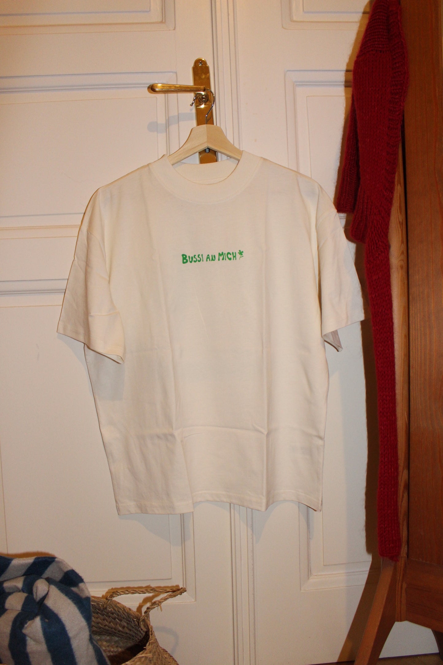 Unisex Oversized T-Shirt Creme - Bussi an mich