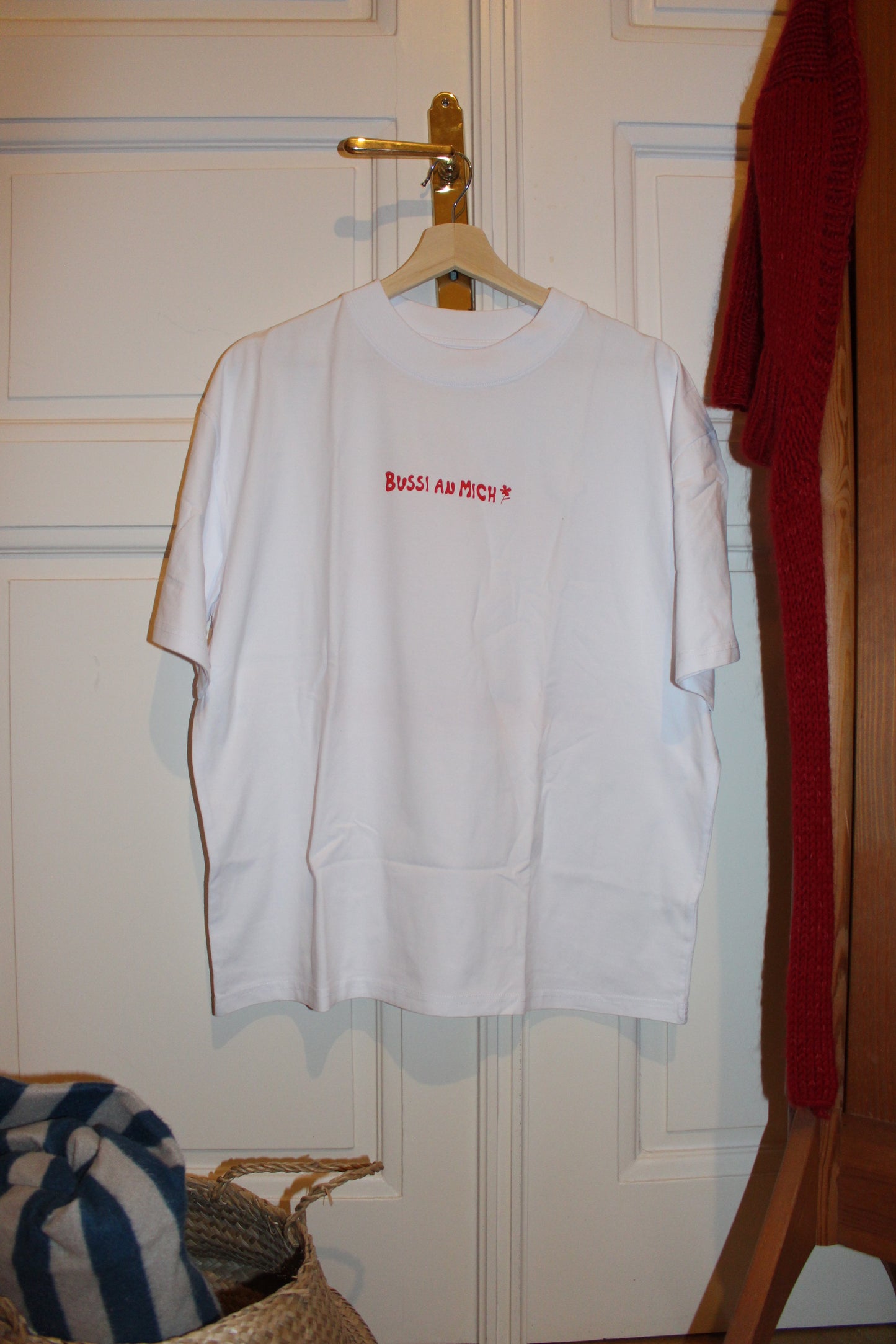 Unisex Oversized T-Shirt Weiß - Bussi an mich