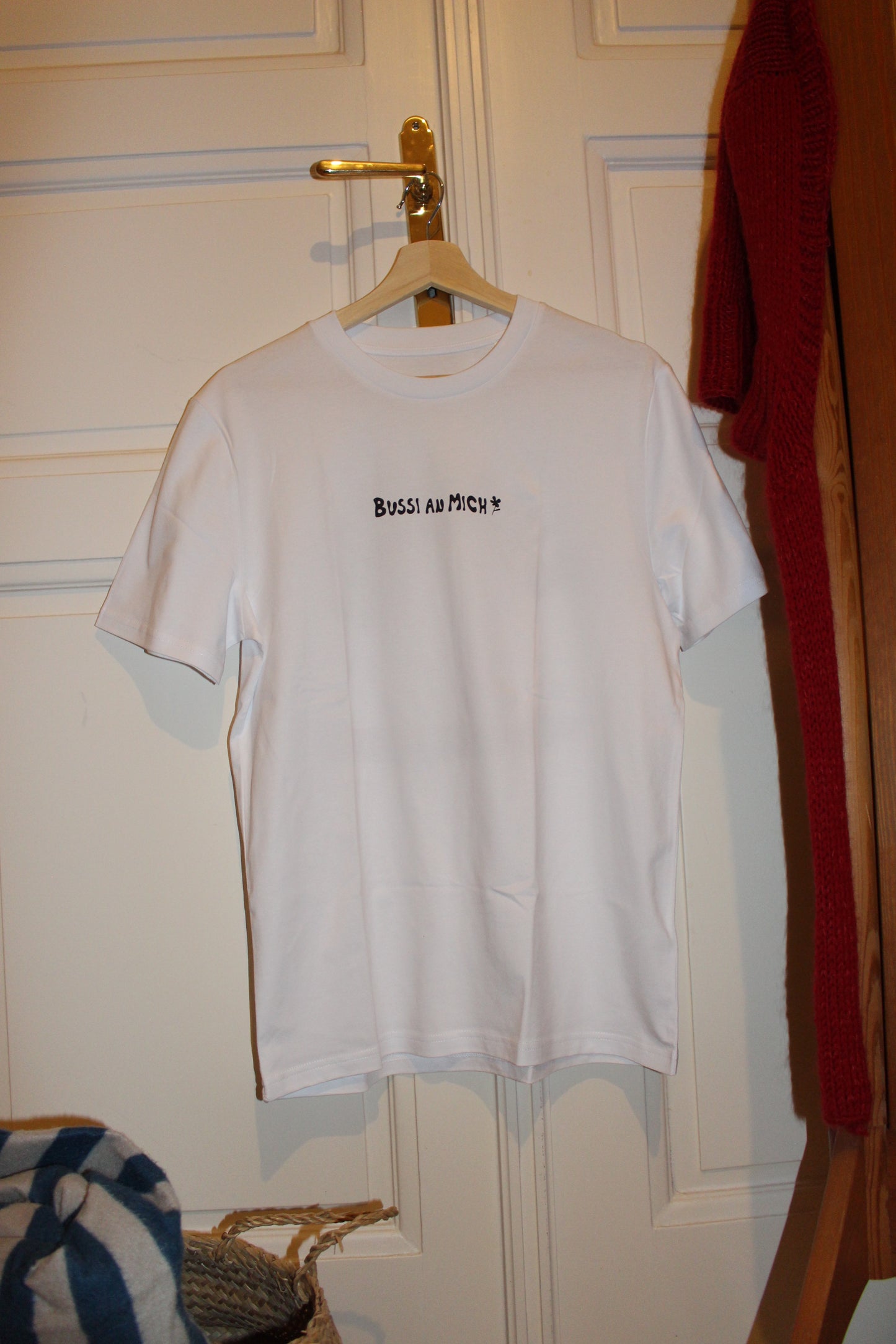 Unisex Normal Fit T-Shirt Weiß - Bussi an mich