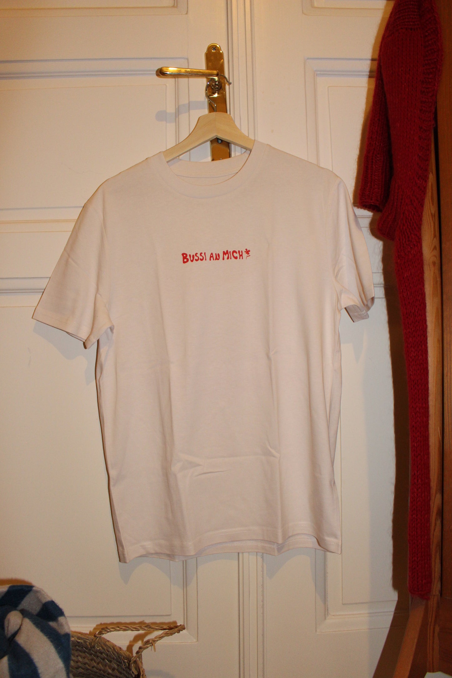 Unisex Normal Fit T-Shirt Creme - Bussi an mich